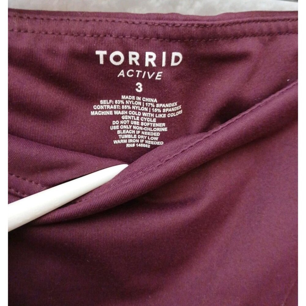 Torrid Active Size 3 / 3X Womens Leggings Burgundy Side Pockets High Waist, EUC! - Picture 2 of 8